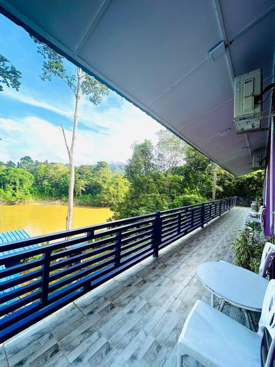 Taman Negara River View Lodge Kuala Tahan Exterior foto