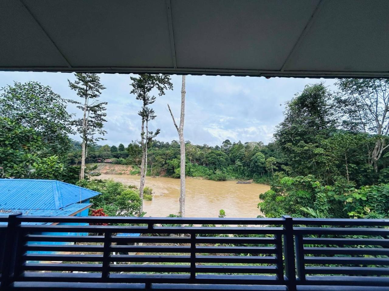 Taman Negara River View Lodge Kuala Tahan Exterior foto